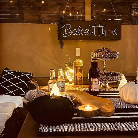 Balcsitthon Apartmanok 시오포크 외부 사진